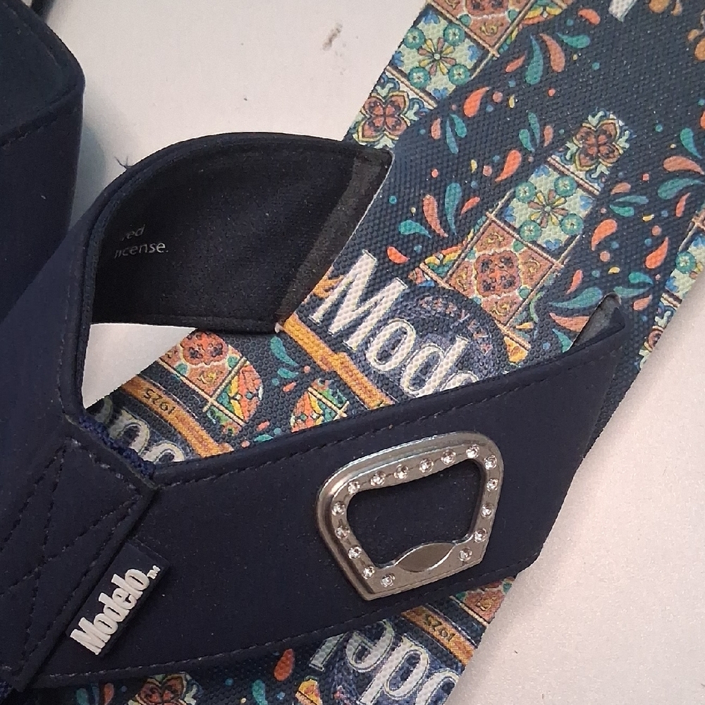 ModelCo Colorful Patterned Flip Flops - Picture 2 of 4